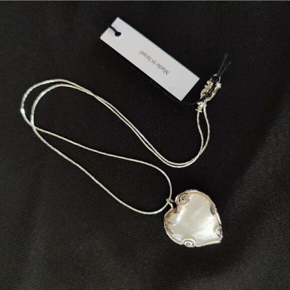 Sterling Silver  Heart Shaped Genuine Mother of Pearl Necklace - Picture 8 of 13
